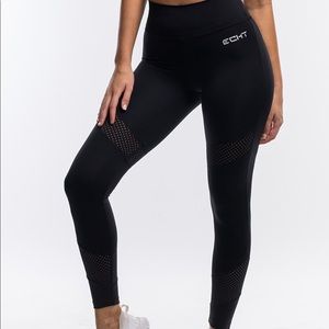 ECHT ENFORCE SCRUNCH LEGGINGS
Black Size S